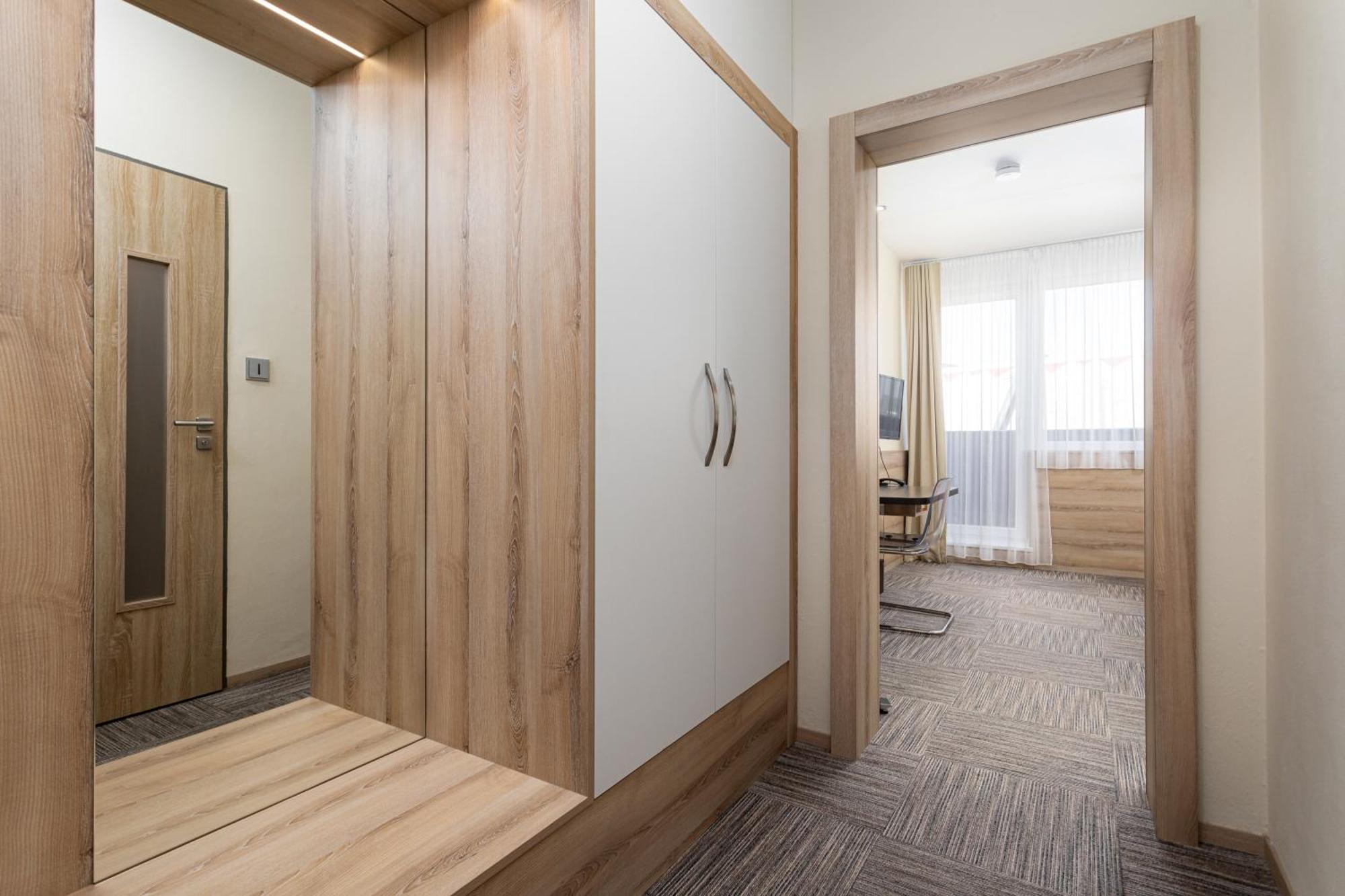Hotel Koruna オパヴァ 部屋 写真
