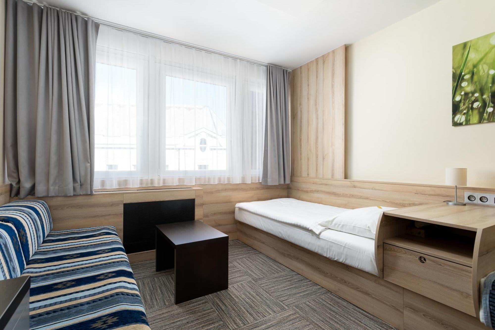 Hotel Koruna オパヴァ 部屋 写真